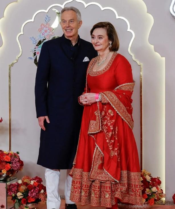 Hindistanda əsrin toyu oldu - 600 milyon XƏRCLƏNDİ (FOTOLAR)